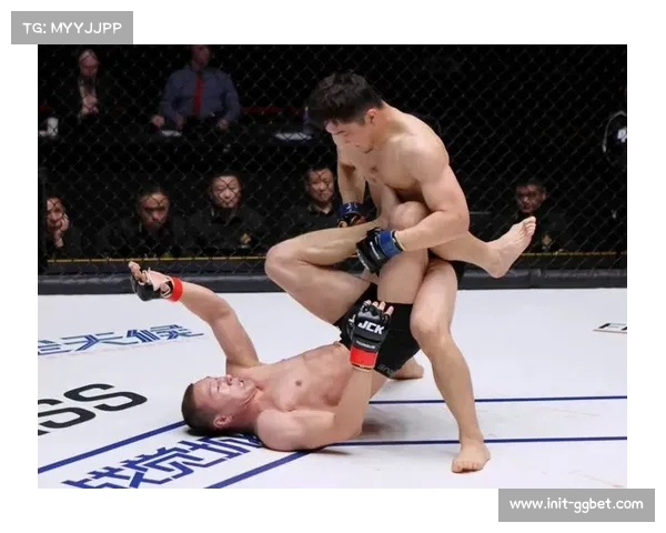 蒙古国选手傲特根苏荣·苏赫巴图JCK赛剑指四连胜。